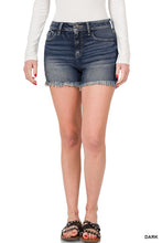 Load image into Gallery viewer, FRAYED HEM DENIM SHORTS