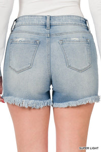 FRAYED HEM DENIM SHORTS