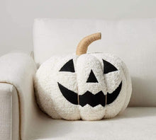 Load image into Gallery viewer, Pumpkin Throw Pillows PREORDER