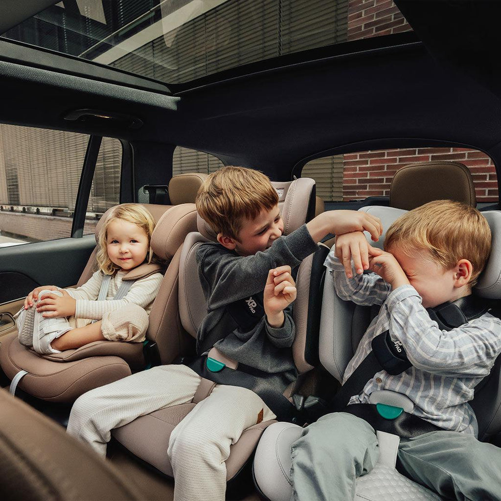 Britax Römer Kidfix i-Size Pro Car Seat - Warm Caramel - Lux