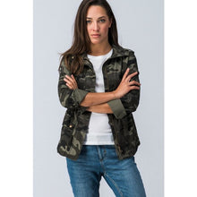 Load image into Gallery viewer, Camo Jacket