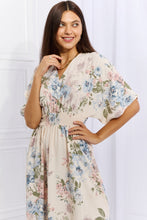Load image into Gallery viewer, OneTheLand Fine &amp; Elegant Floral Maxi Dress
