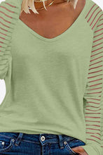 Load image into Gallery viewer, V-Neck Long Raglan Sleeve Top