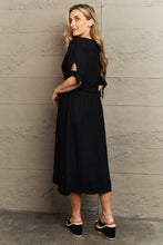 Load image into Gallery viewer, HEYSON Downtown Girl Textured Linen Button Down Midi Dress