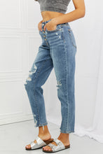 Load image into Gallery viewer, Judy Blue Maddison Full Size Boyfriend Jeans