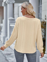 Load image into Gallery viewer, Shoulder Detail Round Neck Top