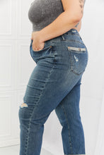 Load image into Gallery viewer, Judy Blue Michelle Full Size Straight Dad Jeans