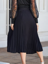 Load image into Gallery viewer, Pleated Midi Skirt