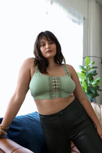 Load image into Gallery viewer, Boho Eye Lace Applique Bralette Plus