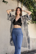 Load image into Gallery viewer, Contrast Mesh Cotton Lace Kimono