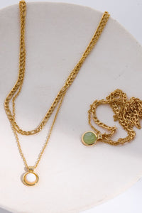 Copper 14K Gold Pleated Round Shape Aventurine Pendant Necklace