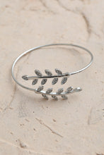 Load image into Gallery viewer, Olive Branch Minimal Bracelet Jewelry Silver