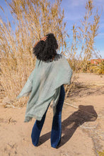 Load image into Gallery viewer, Sequin Detailed Frayed Kimono