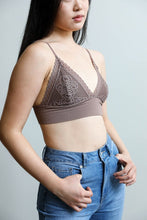 Load image into Gallery viewer, Waistband Loop Lace Brami Bralette Small / Mocha
